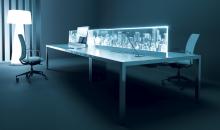 Designový kancelářský nábytek Volans - zajímavé dělení s LED